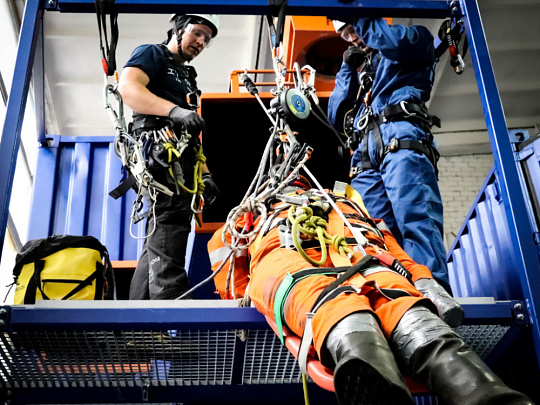 Обучение Advanced Rescue Training Refresher Standard